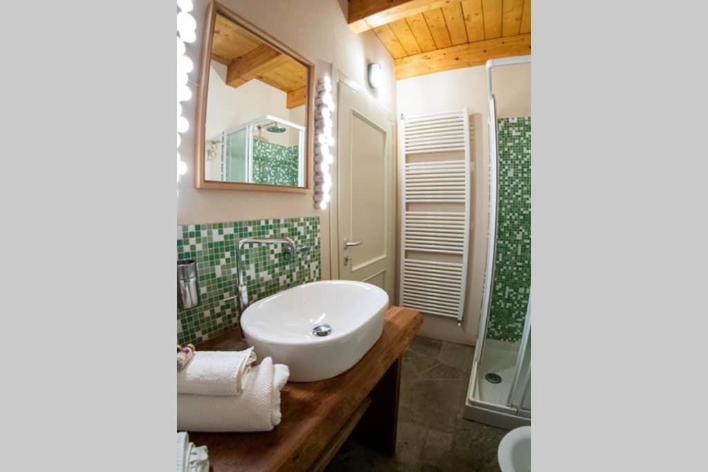 Cottage Of Bellagio'S Woods Civenna Bagian luar foto